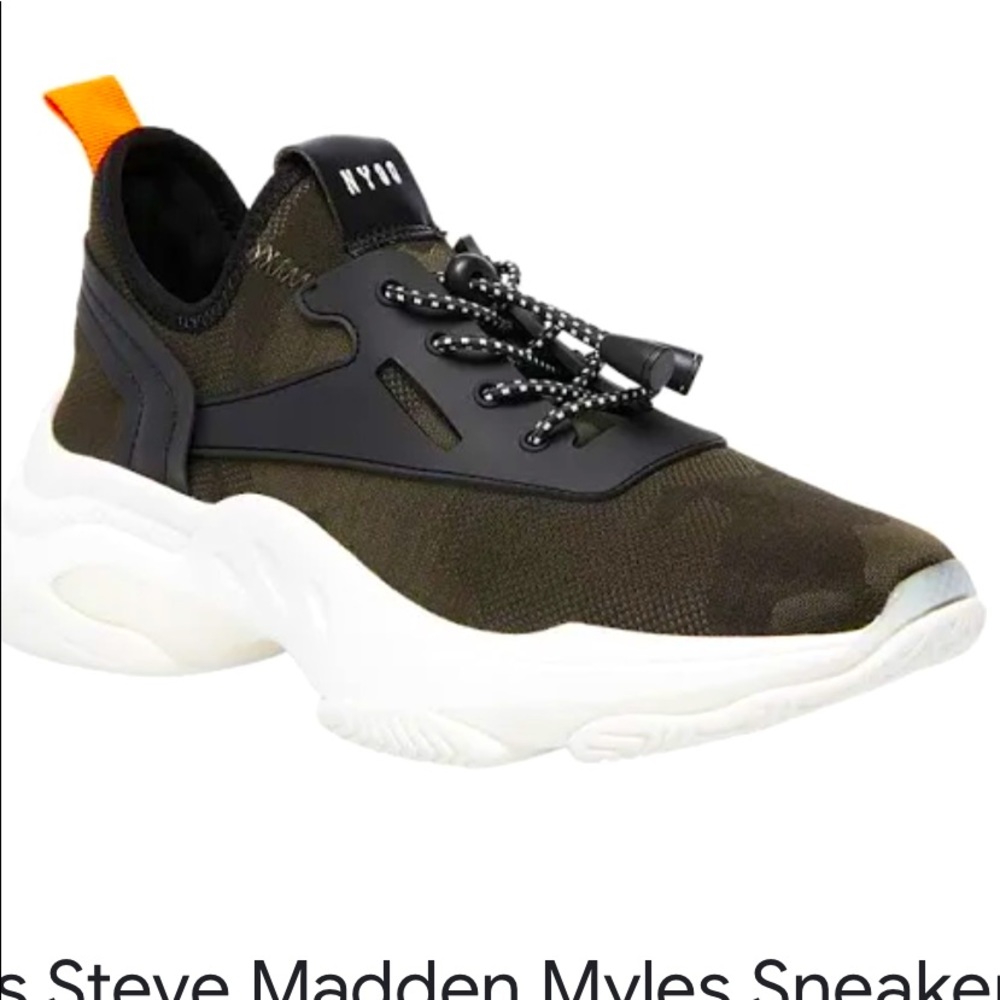 Steve Madden cute sneakers